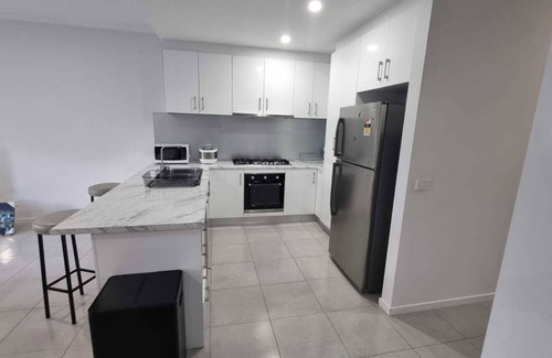 Wyndham Vale House | Home in Wyndham Vale, Melbourne Victoria Bus by the door and trains 5min away