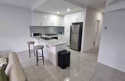 Wyndham Vale House | Home in Wyndham Vale, Melbourne Victoria Bus by the door and trains 5min away