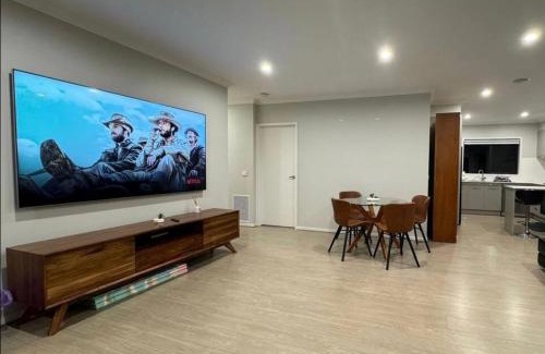 Manor Lakes House | Home in Wyndham Vale (Manor Lakes) Melbourne