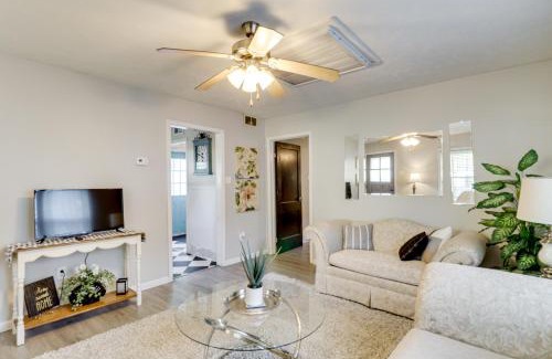 Litchfield House | Home Less Than 3 Mi to Rte 66 and Lake Lou Yaeger!