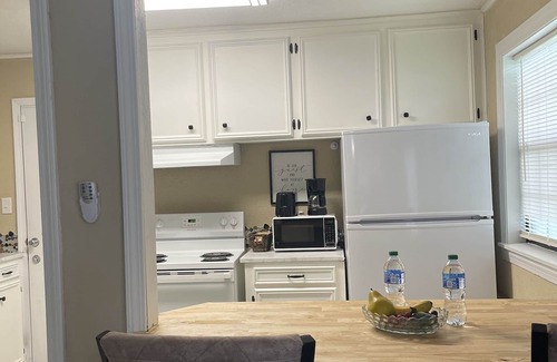 Caddo Heights-South Highlands House | home- minutes aways from casinos and airport