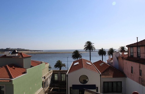 Aldoar Foz do Douro e Nevogilde House | Home Of The Poet, 3-Bed 3-Bath River Views