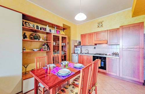 Sarteano Apartment | Home Rose, Montepulciano Route, Sarteano, Italy