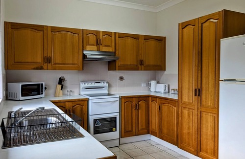 Idalia House | Home Sweet Home - 3 bedroom, 1 bathroom. central location