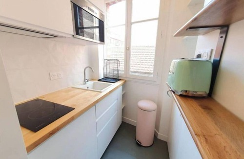 Quartier de la Goutte-d'Or Apartment | Home Sweet Home Doudeauville