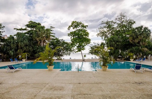 Orange Bay Condo | Home Sweet Home @ Little bay Country Club