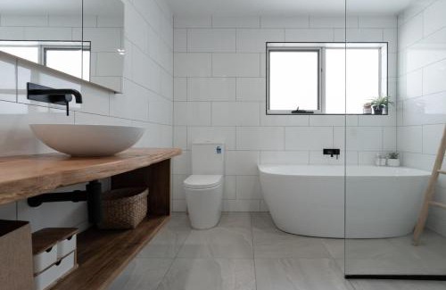 Kings Meadows House | Home sweet home with secure parking