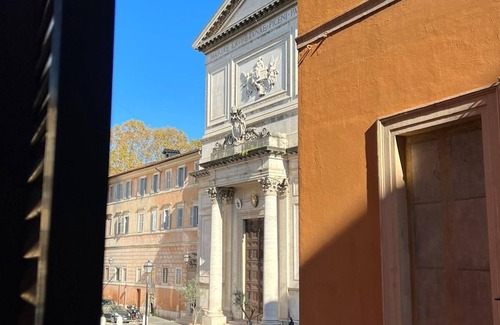 Rione V Ponte Apartment | Home Sweet Rome Coronari
