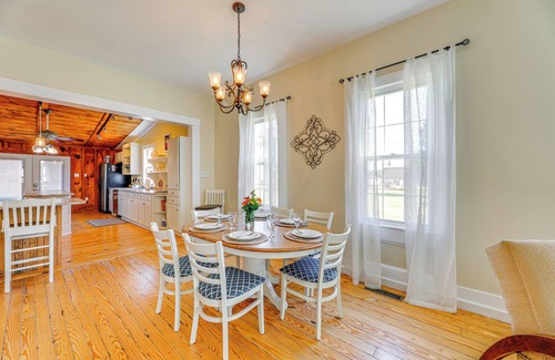 Willis Wharf House | Home w/Fire Pit < 1 Mi to Willis Wharf Boat Ramp!