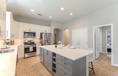 Indian Springs House | Home w Jacuzzi & Putting Green!