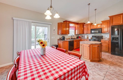 Berry House | Home w/Private Pool - 15 miles to Ark Encounter!