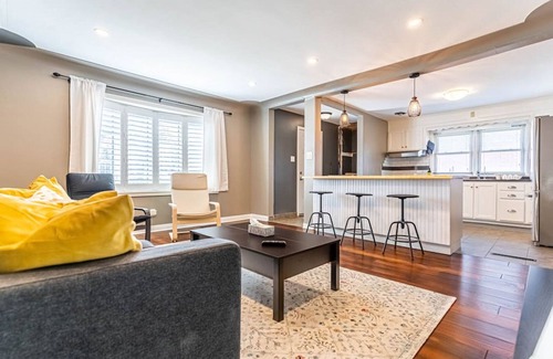 Rosemount House | Home⭐Wifi⭐Netflix⭐Parking⭐Laundry⭐Walk2Everything