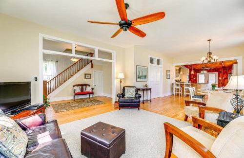 Willis Wharf House | Home with Fire Pit Less Than 1 Mi to Willis Wharf Boat Ramp!