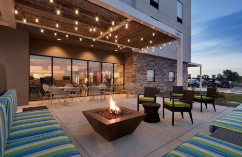 Westridge Hotel | Home2 Suites by Hilton Denver Highlands Ranch