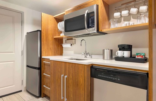 Union Square Hotel | Home2 Suites by Hilton Denver West - Federal Center, CO