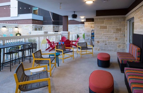 Fort Worth Cultural District Hotel | Home2 Suites by Hilton Fort Worth Cultural District