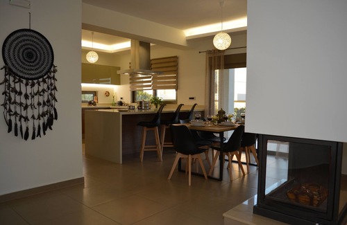 Psinthos Villa | Home21-spacious Elegant Villa- 5 min From the Beach!