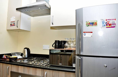 Nairobi West Apartment | Homely 2 -BR furnished Apartment with pool & gymn, in Strathmore/Madaraka Estate