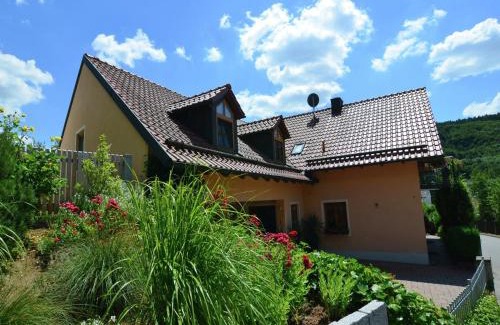 Prunn Apartment | Homely Apartment in Riedenburg Prunn near Forest with BBQ