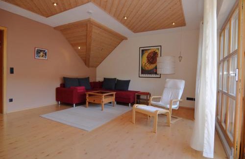Prunn Apartment | Homely Apartment in Riedenburg Prunn near Forest with BBQ