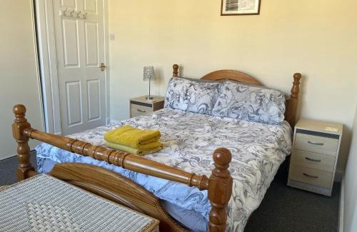 Levenmouth Apartment | Homely Cosy Apartment near the Beach & Fully Equipped
