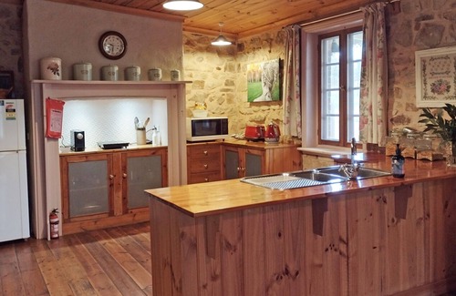 Gillentown Cottage | Homely Cottage nestled in the award-winning Heritage Garden