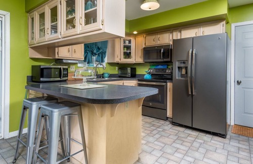 Kunkletown House | Homely Retreat - near ski resort, golf course, trails, kayaking, shopping & more