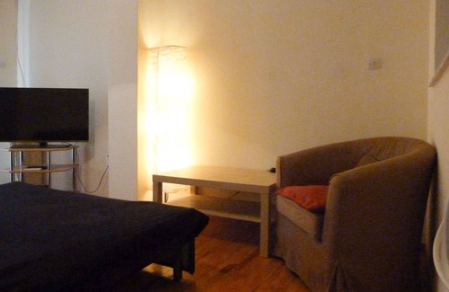 Chalcis Apartment | Homely & Spacious studio close to the Seafront