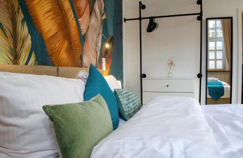 Obergiesing Apartment | HOMELY STAY Studio 4 - Chic Self-Check-In Room for Short Stays