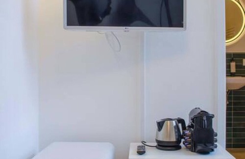 Obergiesing Apartment | Homely Stay Studio5 Bright, modern and central