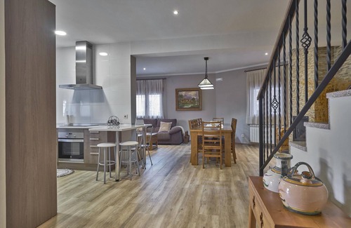 San Bartolome de Pinares House | Homerez - House in San Bartolomé de Pinares