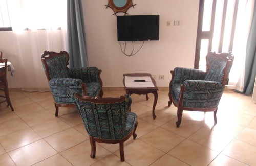 Grand Popo Apartment | Homerez - 10 m away from the beach! Nice studio for 2 ppl. with shared pool