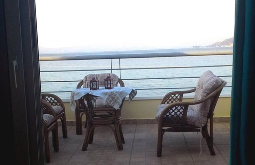 Velon Apartment | Homerez - 100 m away from the beach! Appartement for 6 ppl. with jacuzzi