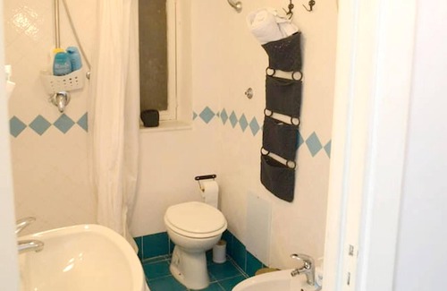 Pozzuoli Apartment | Homerez - 150 m away from the beach! Nice appartement for 4 ppl. with jacuzzi