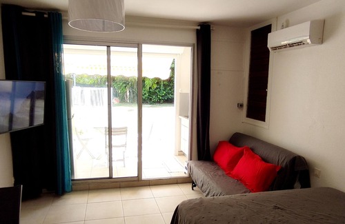 Sainte-Anne Apartment | Homerez - 34 m² Studio with Pool in Saint Anne