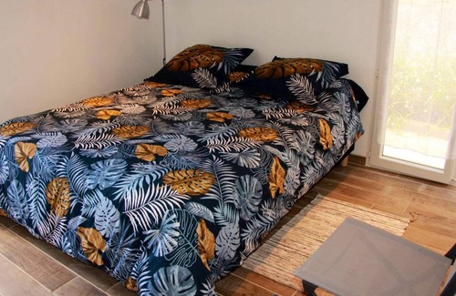 Chateau-Renault Apartment | Homerez - Amazing studio for 2 ppl. at Château-Renault