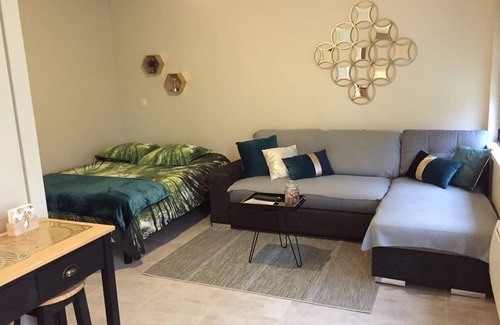 Abondant Apartment | Homerez - Amazing studio for 2 ppl. with terrace at Abondant