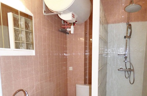 Brioude Apartment | Homerez - Amazing studio for 2 ppl. with terrace at Brioude