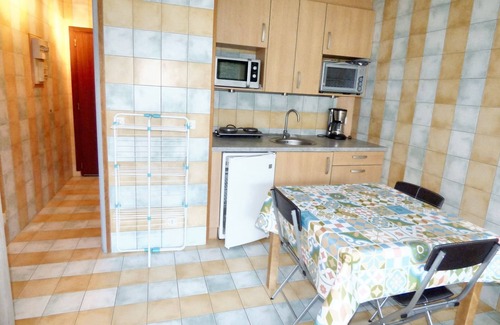 Brioude Apartment | Homerez - Amazing studio for 2 ppl. with terrace at Brioude