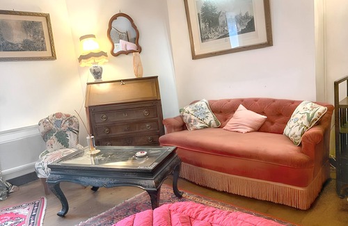 Sainte-Croix-Du-Mont Apartment | Homerez - Apt in Sainte-Croix-du-Mont