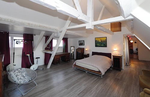 Vernou-sur-Brenne Apartment | Homerez - Apartment in Vernou-sur-Brenne