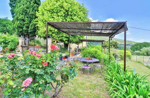 Le Bar-sur-Loup Apartment | Homerez - Apartment in Bar-sur-Loup
