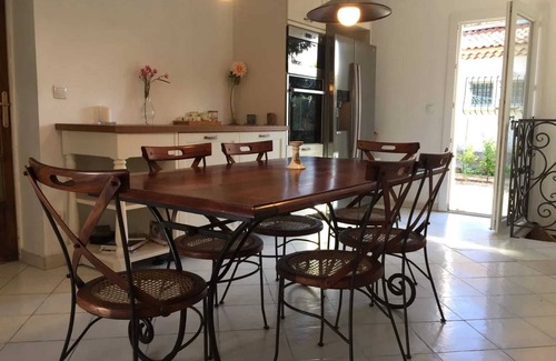 Plan-de-Cuques Apartment | Homerez - Apartment in Plan-de-Cuques