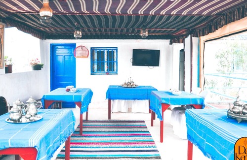 Medina of Tunis Apartment | Homerez - Apartment 4 km from the beach for 5 pers. with terrace in Tunis