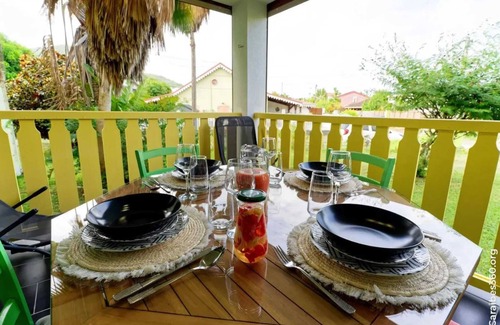Gros Raisins Apartment | Homerez - Apartment in Sainte-Luce