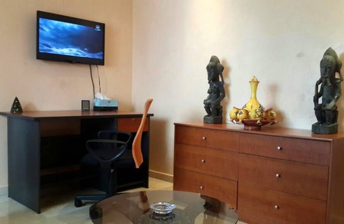 LA GIRONDE Apartment | Homerez - Appartement 10 km away from the beach for 2 ppl. at Casablanca