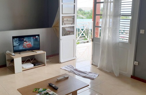 Le Lorrain Apartment | Homerez - Appartement 1 km away from the beach for 6 ppl. at Le Lorrain
