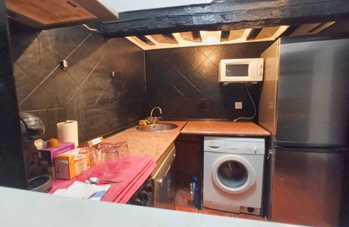 Logrono Historic Centre Apartment | Homerez - Apt Logroño - balcny