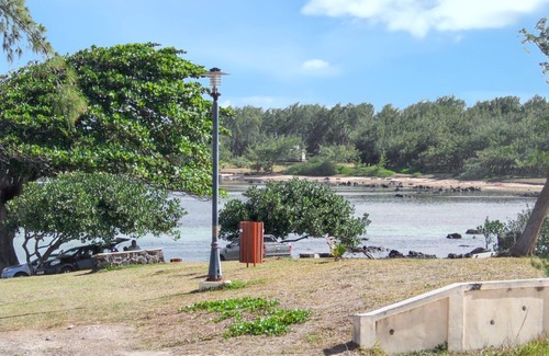Le Bouchon Apartment | Homerez - Apt. sea view Le Bouchon