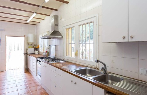 Castellet i la Gornal Villa | Homerez - Big villa 9 km away from the beach for 14 ppl. with swimming-pool